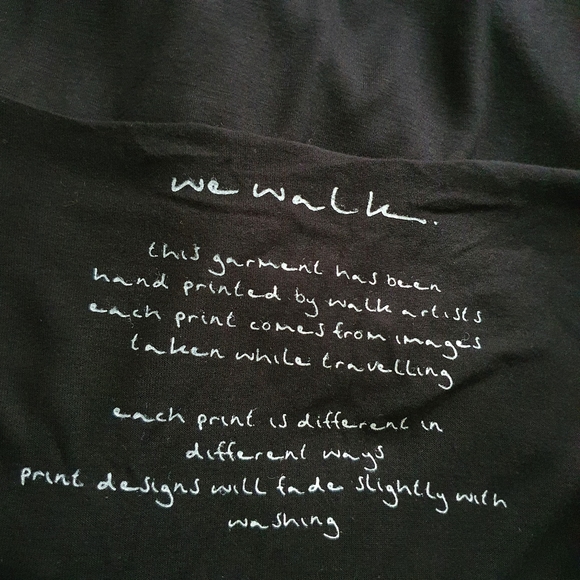 NWT We Walk Sleeveless Hand Printed Festival Black Mini Dress Size L - Picture 2 of 9